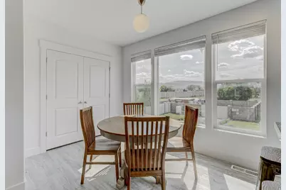 1817 W Torlundy Dr, Riverton, UT 84065 - Photo 8
