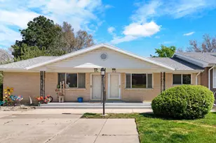 898 40th St, Ogden, UT 84403 - Photo 2