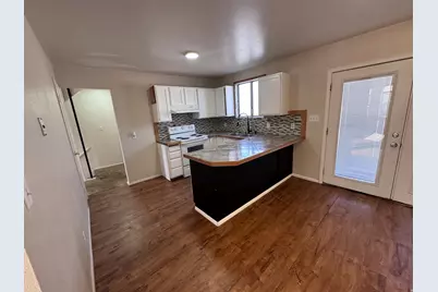 1350 W 150 N #42, Vernal, UT 84078 - Photo 4