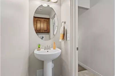 1812 W 675 N, West Point, UT 84015 - Photo 4