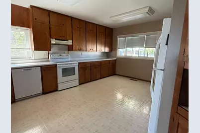 274 W 300 N, Malad City, ID 83252 - Photo 6