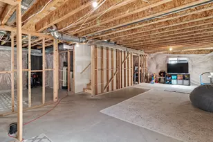 2301 S 2060 W, Woods Cross, UT 84087 - Photo 22