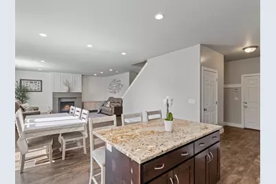 2301 S 2060 W, Woods Cross, UT 84087 - Photo 6