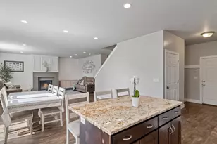 2301 S 2060 W, Woods Cross, UT 84087 - Photo 6