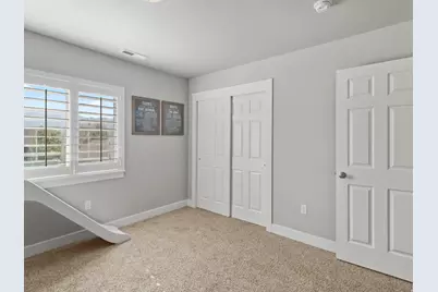 2301 S 2060 W, Woods Cross, UT 84087 - Photo 16