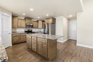 422 W 1500 N, Harrisville, UT 84404 - Photo 6