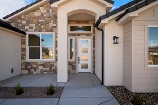 4795 W 1930 S, Hurricane, UT 84737 - Photo 4