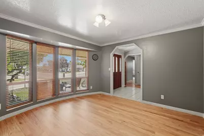 2045 W 5025 S, Roy, UT 84067 - Photo 6