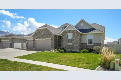 394 E Rockwood Way, Stansbury Park, UT 84074 - Photo 2
