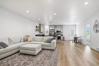 820 S 380 E #14, Smithfield, UT 84335 - Photo 4