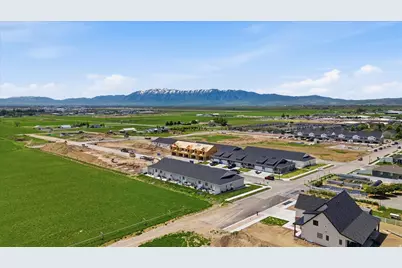 820 S 380 E #14, Smithfield, UT 84335 - Photo 34