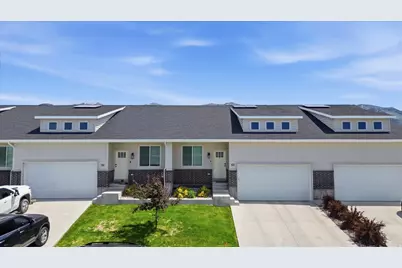 820 S 380 E #14, Smithfield, UT 84335 - Photo 2