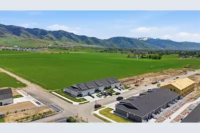 820 S 380 E #14, Smithfield, UT 84335 - Photo 32
