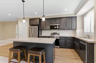 1225 E Wolf Hollow Ln S, Millcreek, UT 84117 - Photo 10
