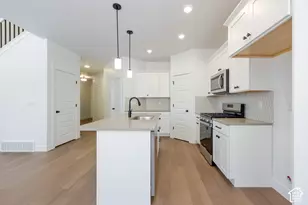 5371 S Acacia Dr, Mapleton, UT 84664 - Photo 8