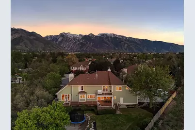 8318 S Ridge Point Rd, Sandy, UT 84093 - Photo 2