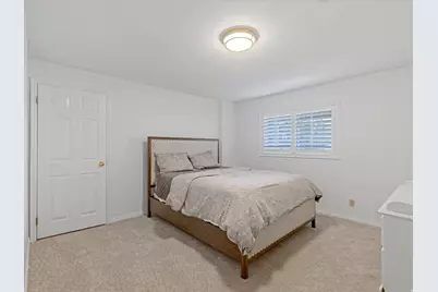 8318 S Ridge Point Rd, Sandy, UT 84093 - Photo 38