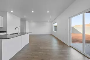 1561 S Fins Dr, Washington, UT 84780 - Photo 10