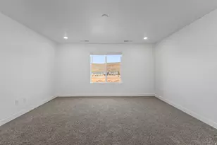 1561 S Fins Dr, Washington, UT 84780 - Photo 16