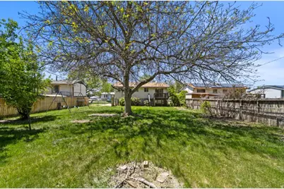 5892 S 2550 W, Roy, UT 84067 - Photo 30