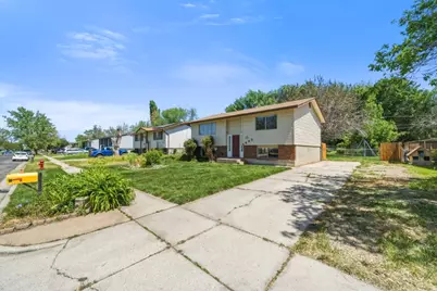 5892 S 2550 W, Roy, UT 84067 - Photo 2