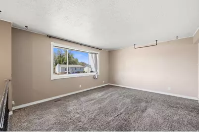 5892 S 2550 W, Roy, UT 84067 - Photo 4