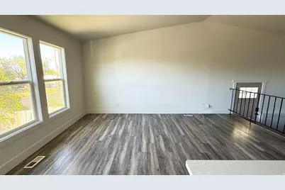 9165 W 3100 S, Magna, UT 84044 - Photo 4