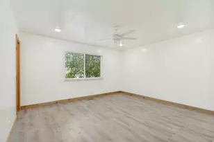 8960 S 1240 W, West Jordan, UT 84088 - Photo 18