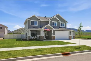 695 S 400 E, Hyrum, UT 84319 - Photo 4