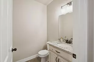 695 S 400 E, Hyrum, UT 84319 - Photo 18