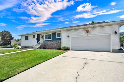 4371 S 2900 W, Roy, UT 84067 - Photo 2