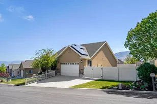 651 River Rock Dr, Santaquin, UT 84655 - Photo 2