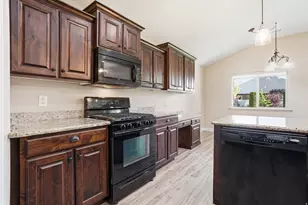 2766 W 2125 N, Plain City, UT 84404 - Photo 10