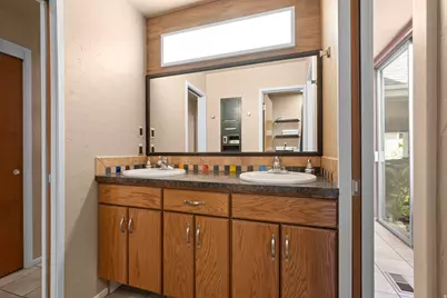 3579 E Avondale Dr, Cottonwood Heights, UT 84121 - Photo 38
