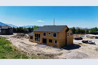 1636 N 320 E, Orem, UT 84057 - Photo 2