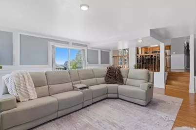 2144 E 3000 N, Layton, UT 84040 - Photo 16