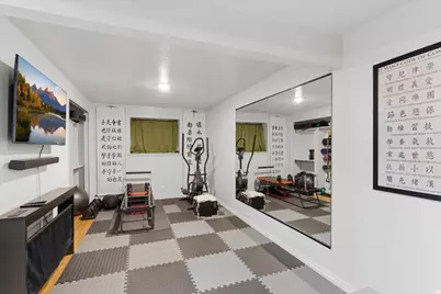 2144 E 3000 N, Layton, UT 84040 - Photo 30