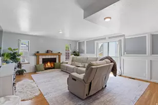 2144 E 3000 N, Layton, UT 84040 - Photo 18
