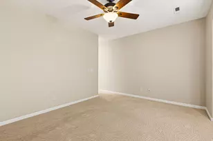 1305 E Riverside Dr, Saint George, UT 84790 - Photo 22