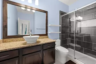 819 W Jordan Oaks Ct, Sandy, UT 84070 - Photo 12