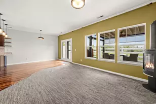 819 W Jordan Oaks Ct, Sandy, UT 84070 - Photo 18