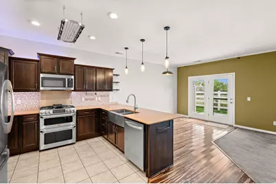 819 W Jordan Oaks Ct, Sandy, UT 84070 - Photo 8