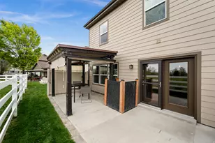 819 W Jordan Oaks Ct, Sandy, UT 84070 - Photo 28