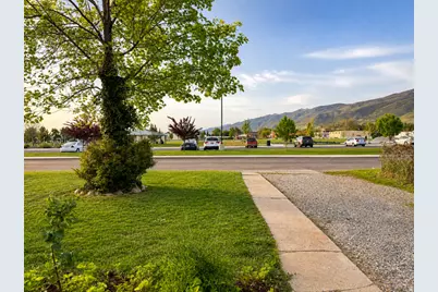 375 W 740 S, Bountiful, UT 84010 - Photo 12