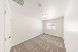 2159 W 775 N, Layton, UT 84041 - Photo 14