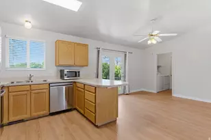 104 W 525 N, Layton, UT 84041 - Photo 10