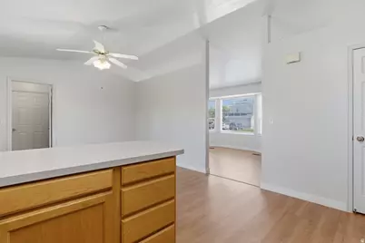 104 W 525 N, Layton, UT 84041 - Photo 12