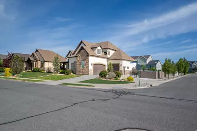 3704 W 12125 S, Riverton, UT 84065 - Photo 4