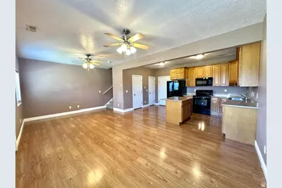 829 W 350 N, Tremonton, UT 84337 - Photo 2