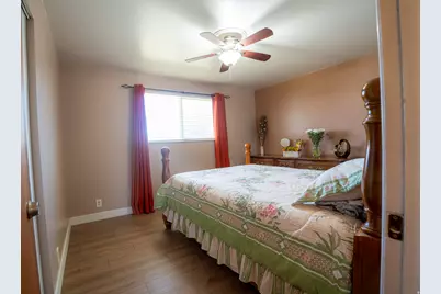 199 E 500 N, Tooele, UT 84074 - Photo 12
